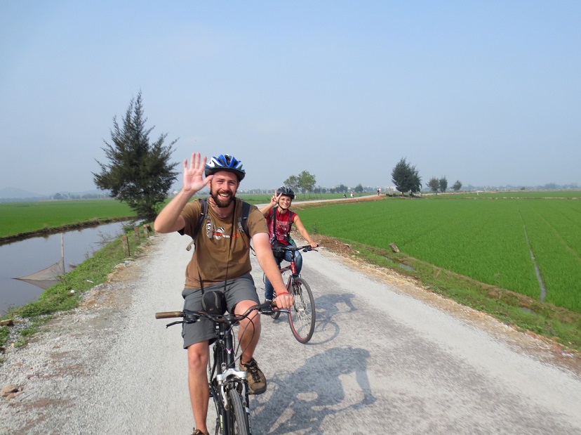 Cycling to Thanh Toan Village