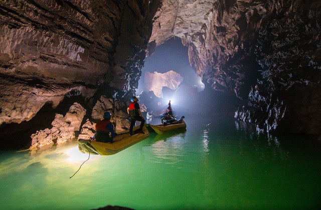 Phong Nha Ke Bang, Caves, Lagoons and Lush Forest